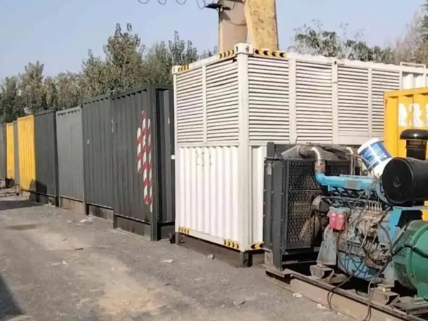 肥乡200KW柴油发电机机组每小时油耗是多少？